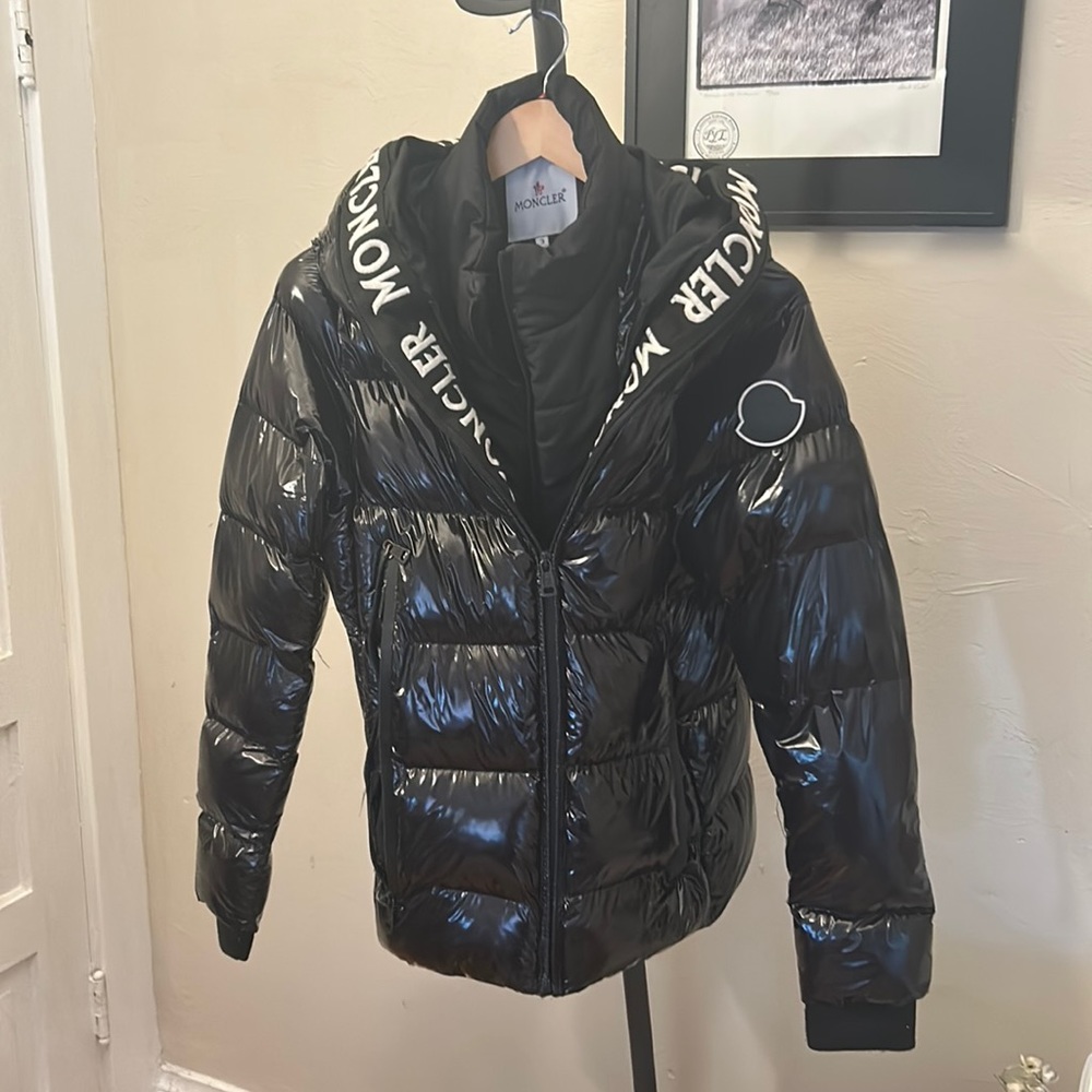 Moncler Puffer *AUTHENTIC*